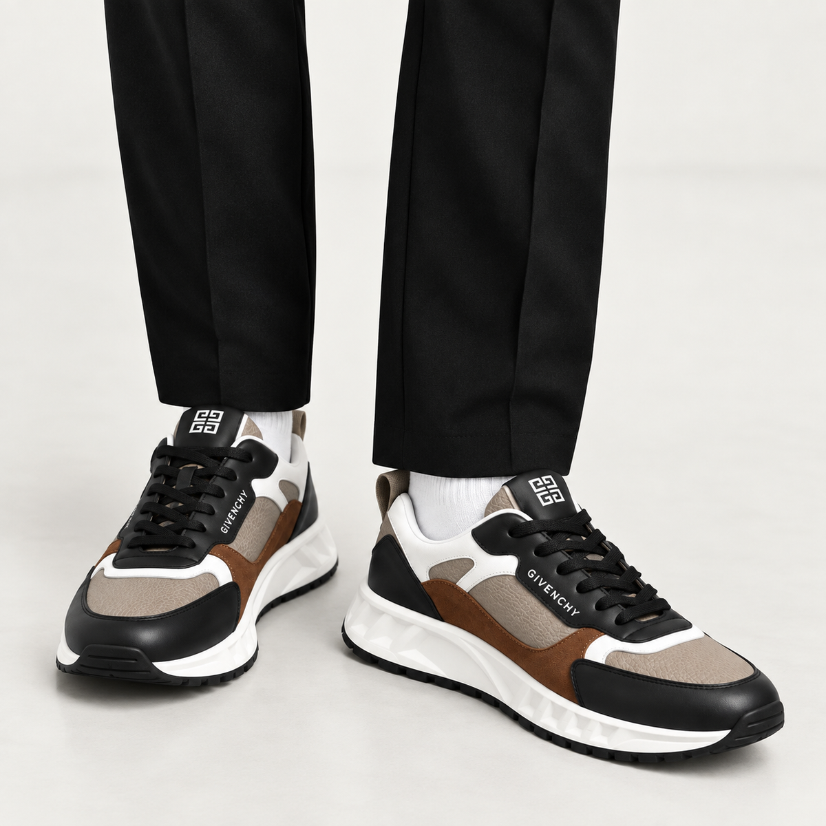 Sneakers Givenchy beige, marron et noir