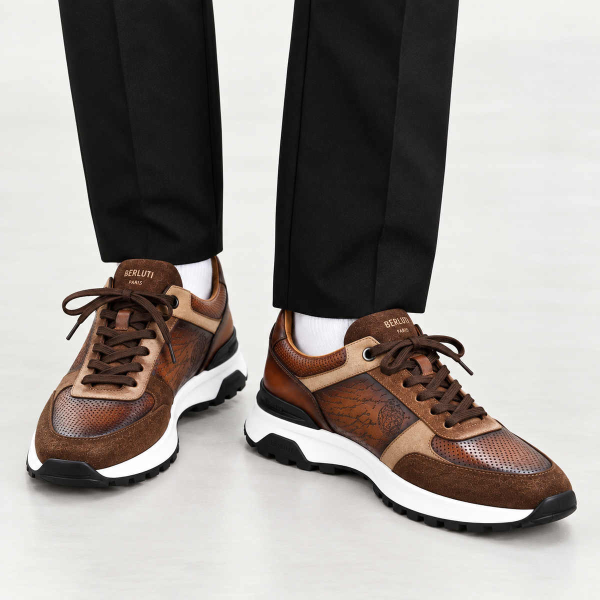 Sneakers Berluti- Marron clair avec écriture